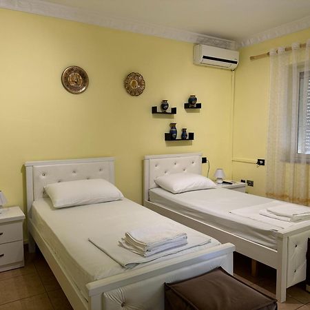 Fun House Serenity Apartment Тирана Екстериор снимка