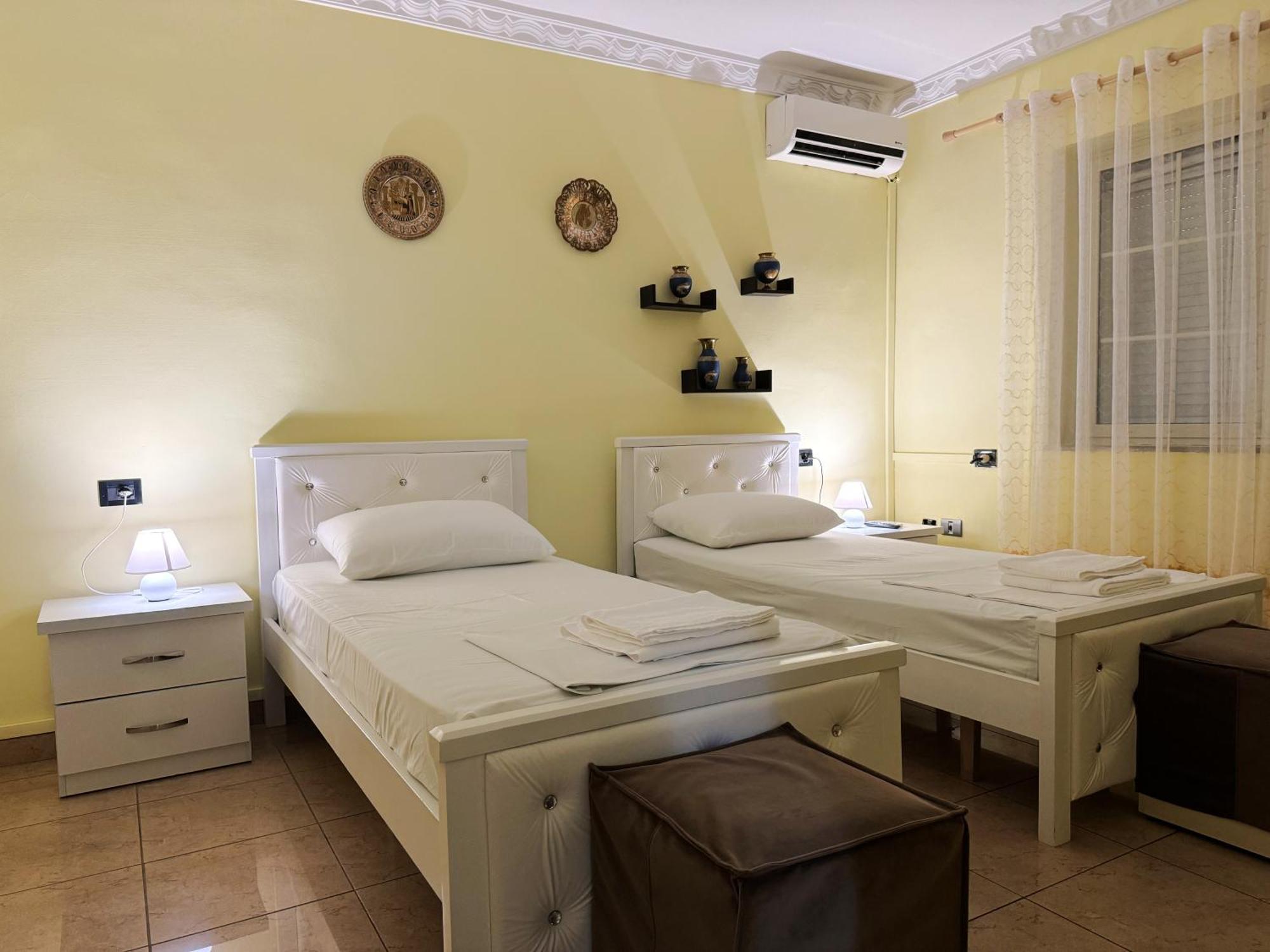 Fun House Serenity Apartment Тирана Екстериор снимка