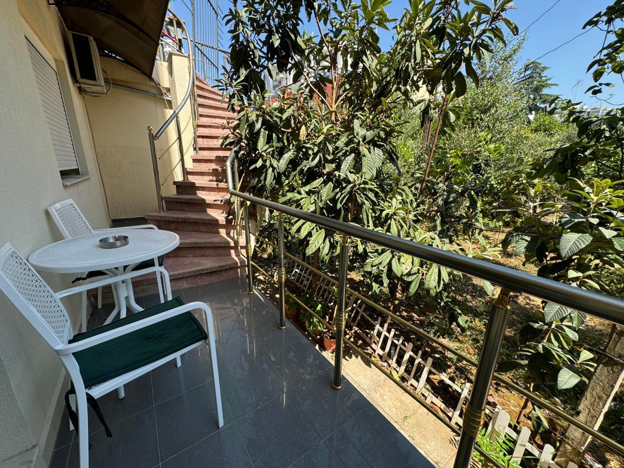 Fun House Serenity Apartment Тирана Екстериор снимка
